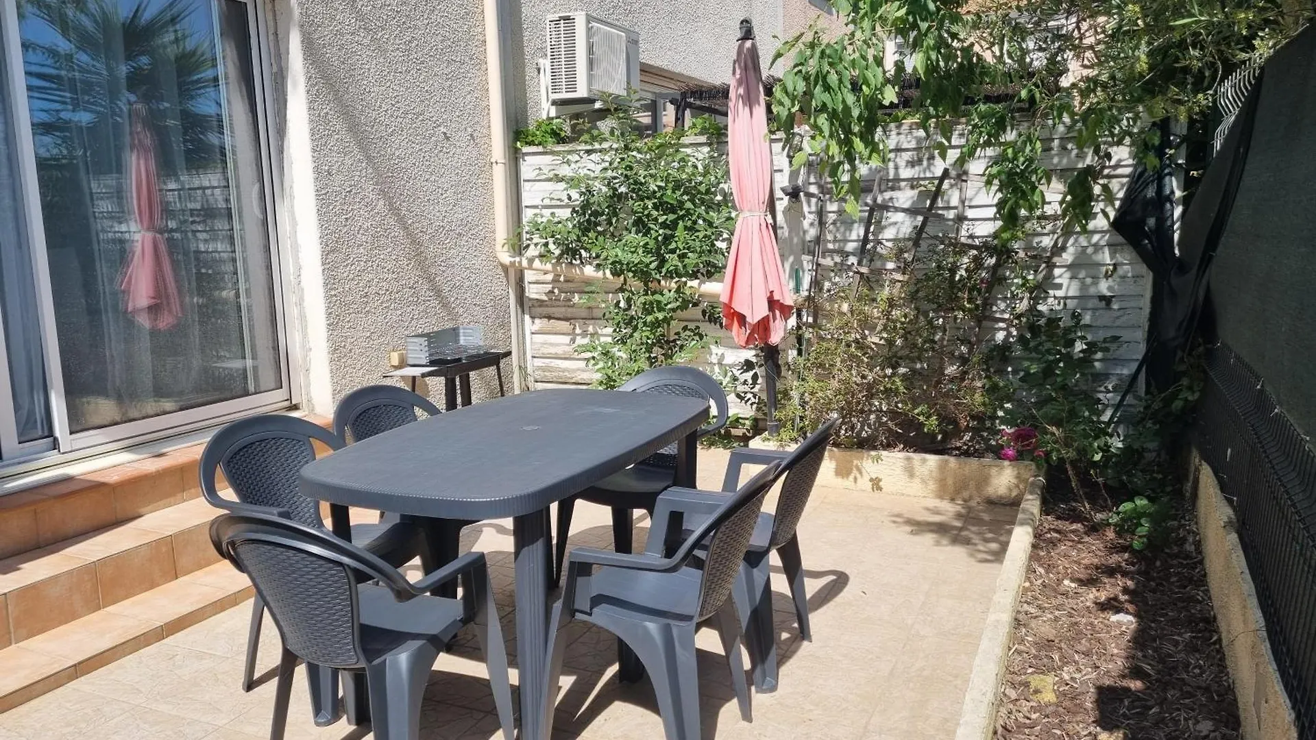 Un Brin De Mistral Villa Port-Saint-Louis-du-Rhone France